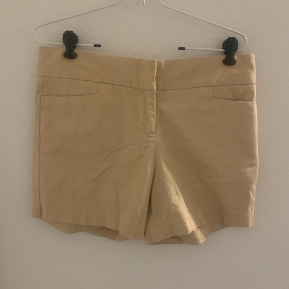 Limited taupe shorts